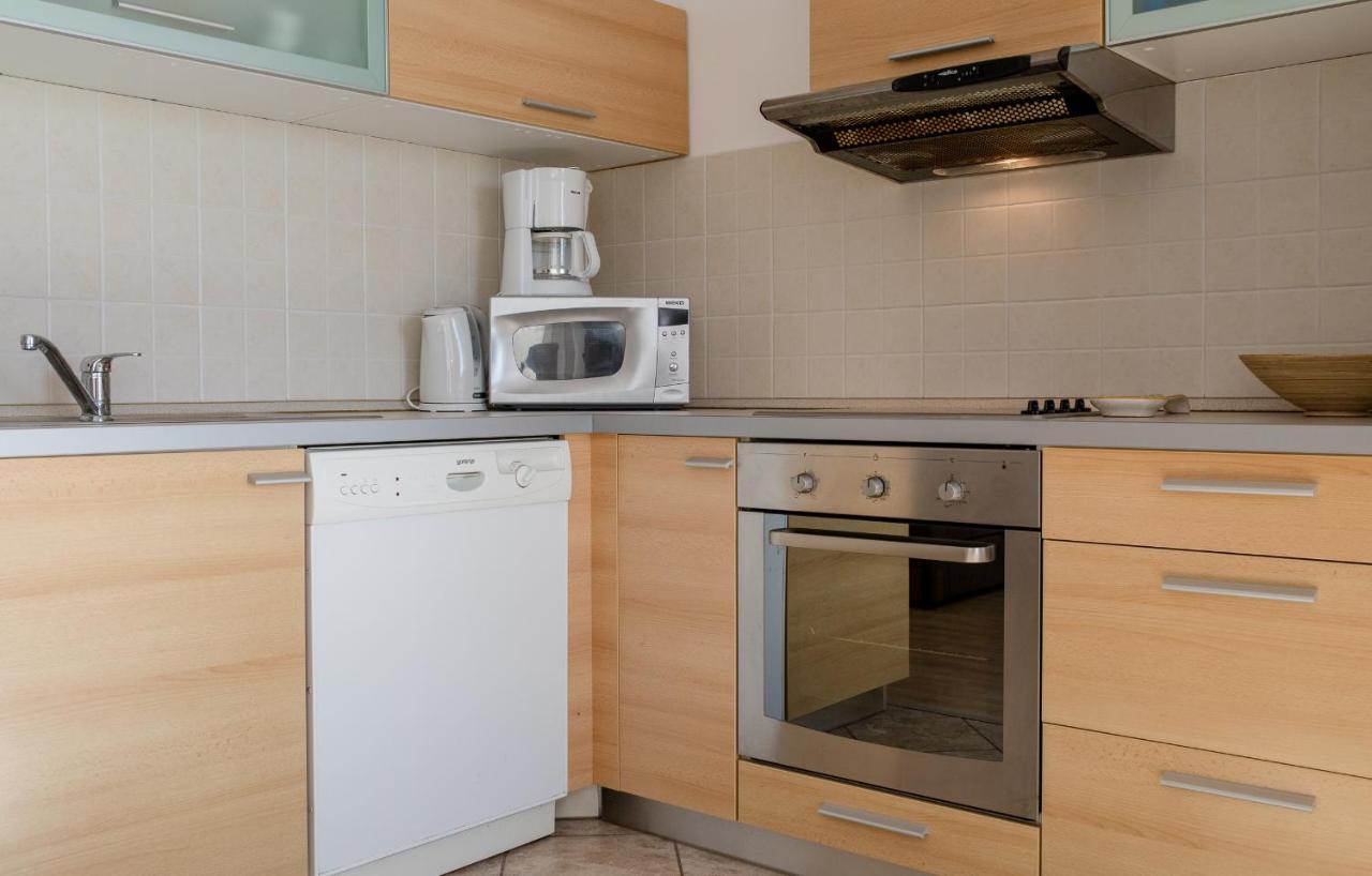 Apartments Silvana In Kampor Екстер'єр фото